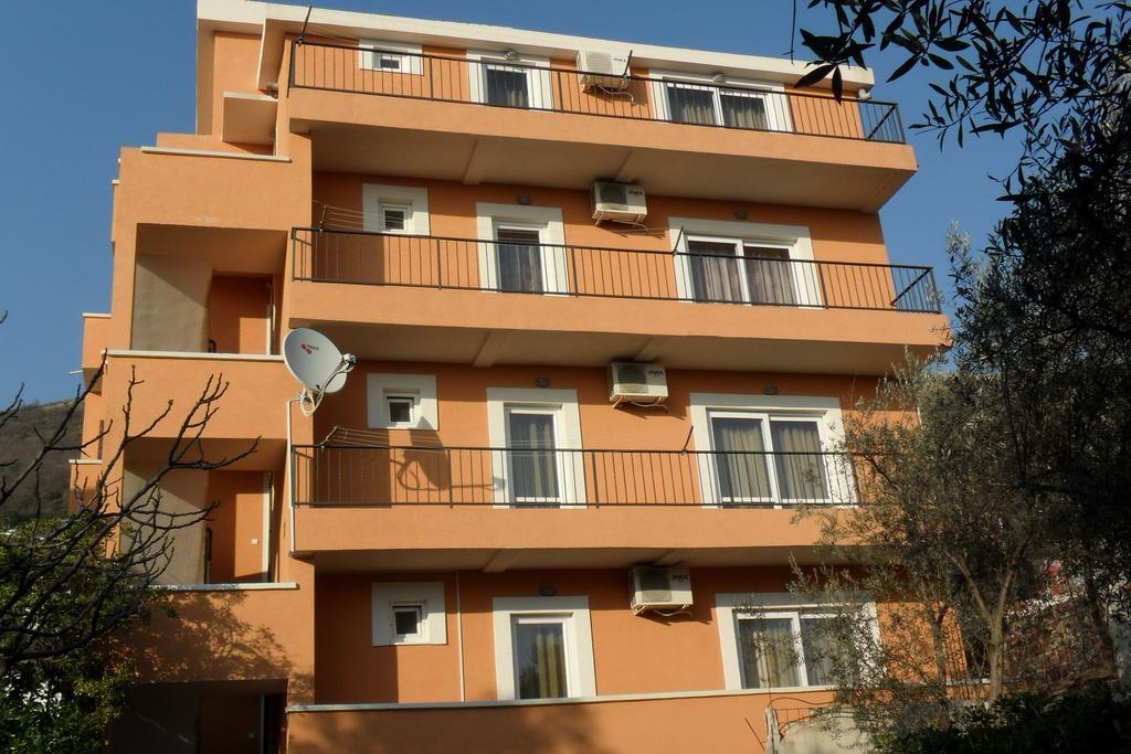 Villa Nadezda Petrovac Rom bilde