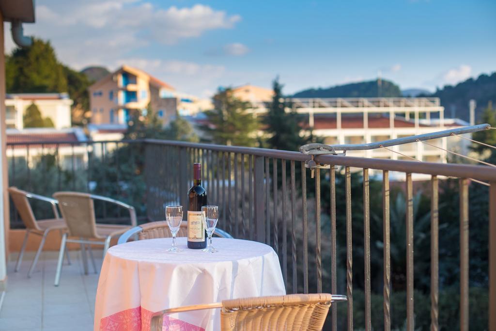 Villa Nadezda Petrovac Eksteriør bilde