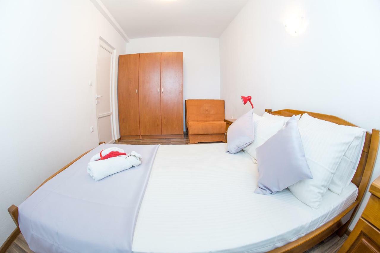 Villa Nadezda Petrovac Rom bilde